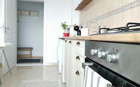 Cozy Apartment Narciselor Suceava